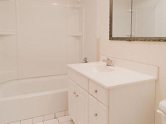 5th image of 5154-56 Brockbank Pl