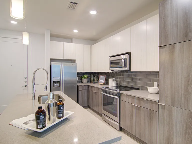 1888 Emery St NW — Photo 13