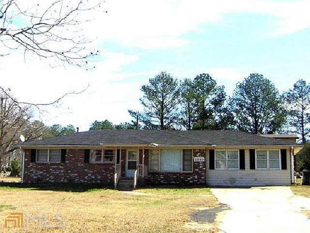 2nd image of 1840 Parker Rd SE