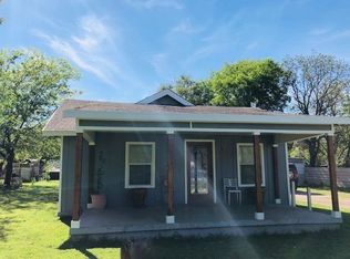 860 House St, Fort Worth, TX 76103