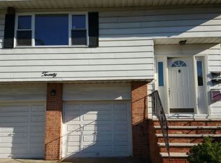 20 Acorn Rd, Secaucus, NJ 07094