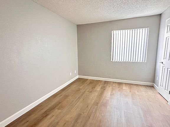5th image of 175-197 E Grove St #23