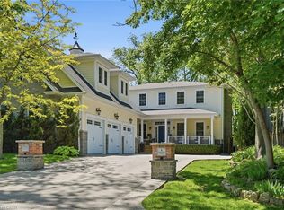 8 Woodward Ave, Hamilton, ON L9H 4J5