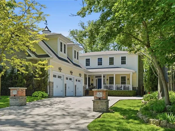 8 Woodward Ave, Hamilton, ON L9H 4J5