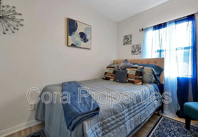 608 Claude Holmes Sr Ave — Photo 11