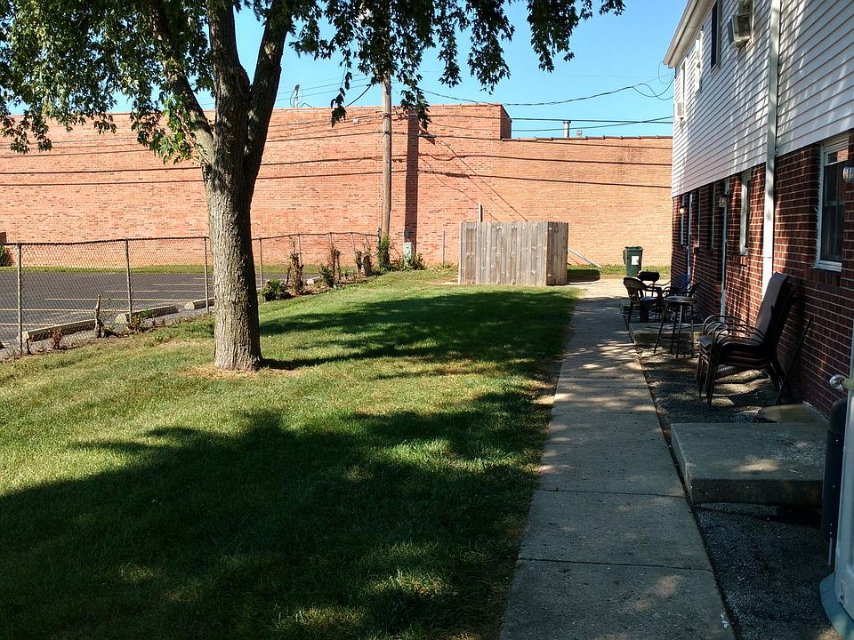 1st image of 4520 Apple Orchard Ln Unit 2