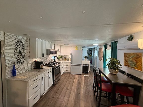 5th image of 209 Rogers Rd