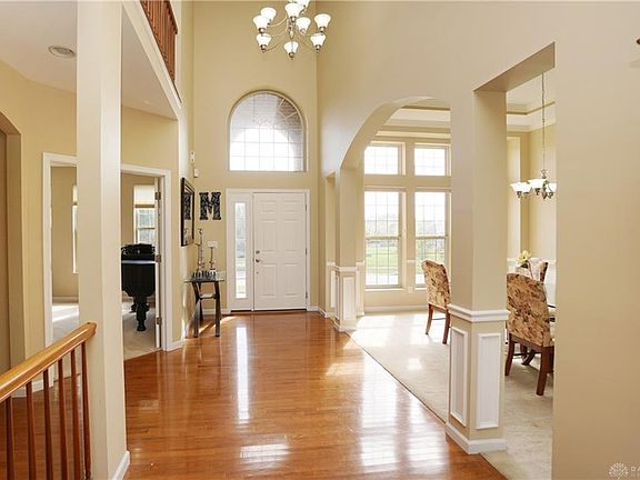 3rd image of 5537 Creekside Meadows Dr