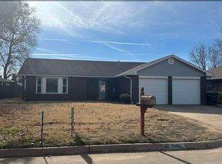 3905 Oakcrest Ave, Enid, OK 73703
