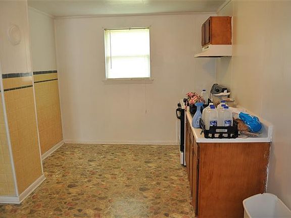 5th image of 821 S Alleghany Ave