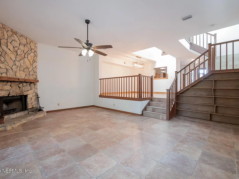 1745 Ocean Grove Dr — Photo 11