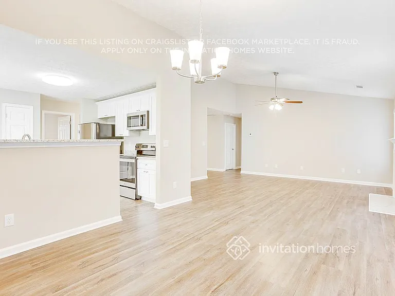 308 Devonshire Dr — Photo 11