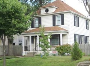 1318 Emerson Ave N, Minneapolis, MN 55411