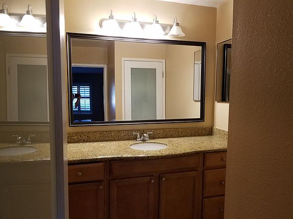 4th image of 512 Woodside Oaks APT 7