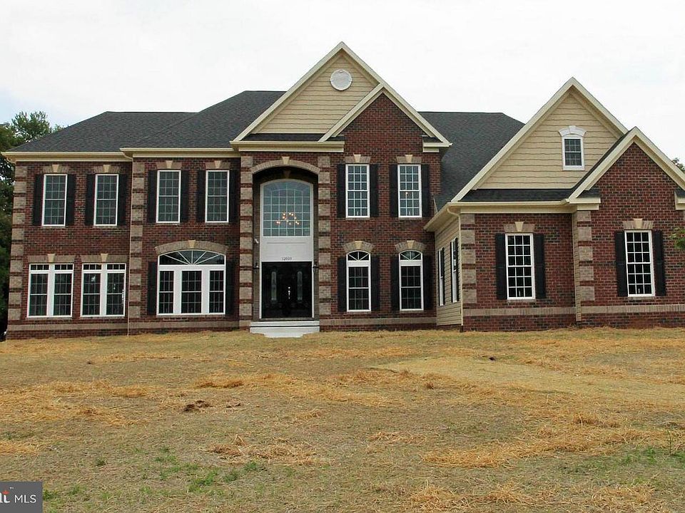 1st image of 2418 Edwards Ln