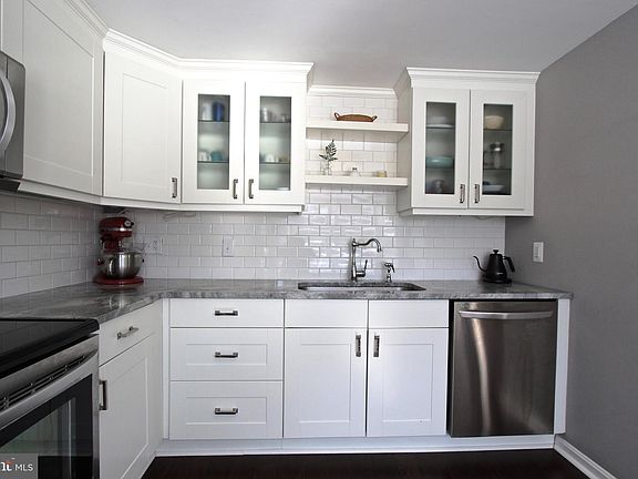 5th image of 6514 Brookleigh Way