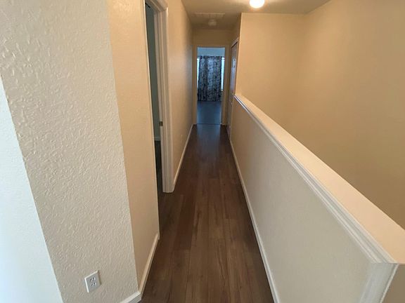 3rd image of 2561 Stockton Dr