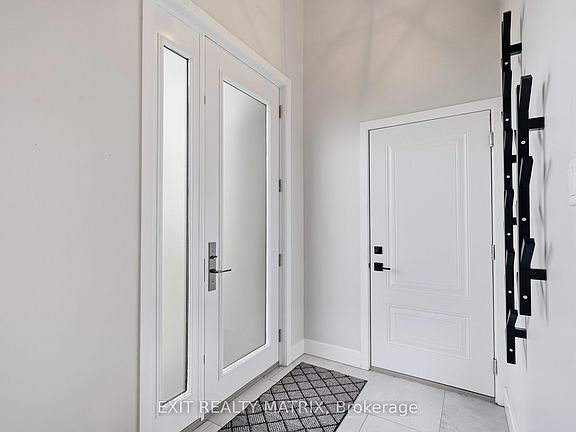 4th image of 64 Adam St