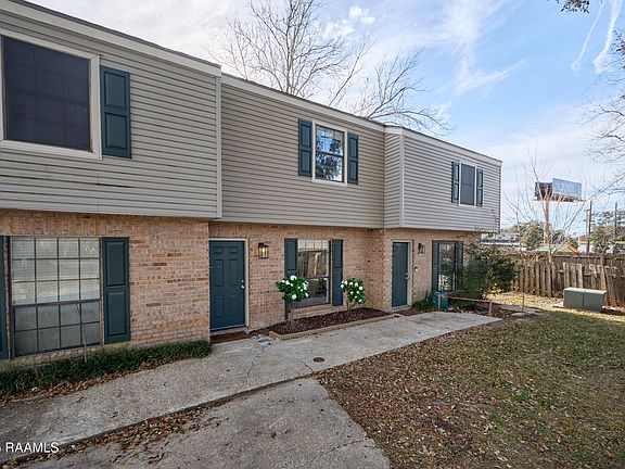 3rd image of 100 Winchester Dr APT 702