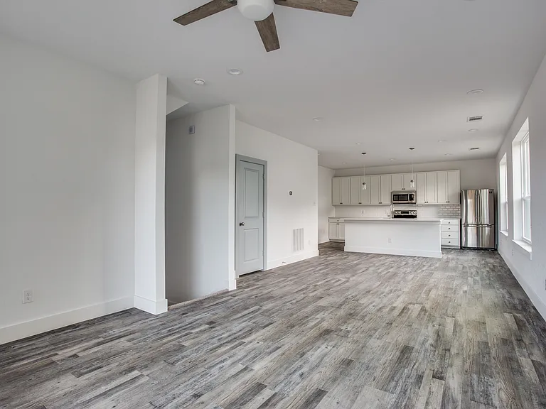 3218 Forest Park Blvd — Photo 3