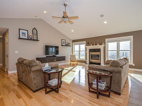 2nd image of 161 Pleasant Creek Dr