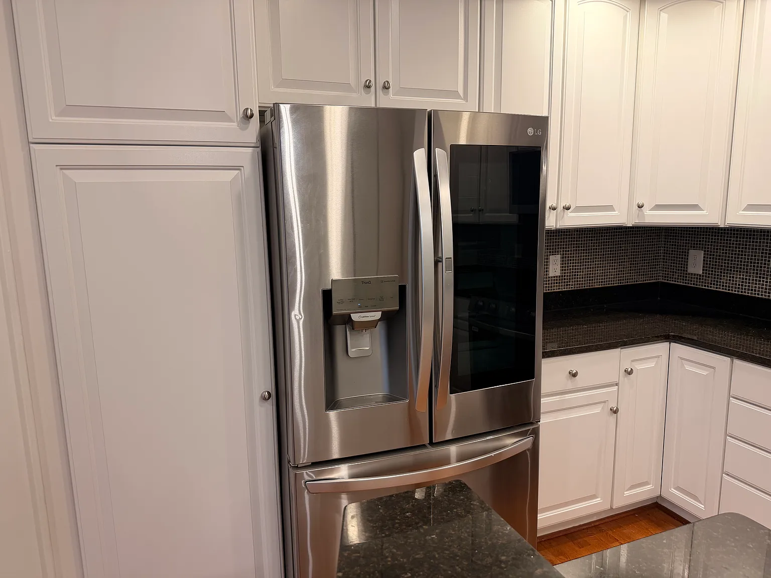 2 bed, 2.5 bath, 1650 sqft, $3,200 — Photo 4