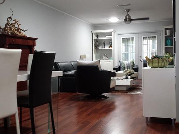 2nd image of 839 Glen More Ct APT B