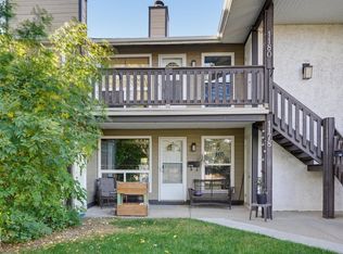 1180 Saddleback Rd NW, Edmonton, AB T6J4Z4