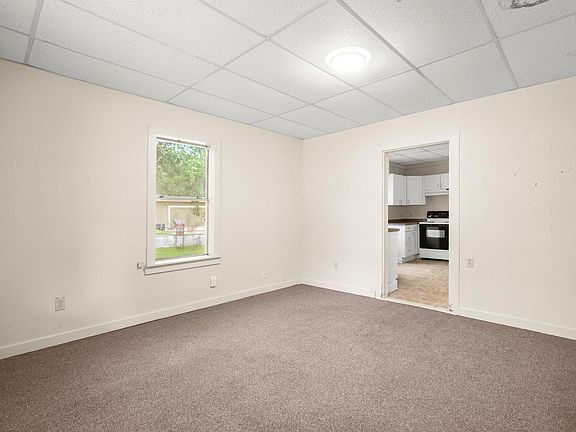 3rd image of 104 W Hall St