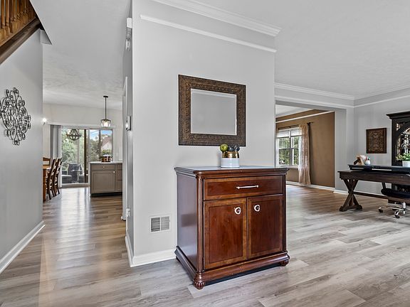 5th image of 7244 Summer Oak Dr