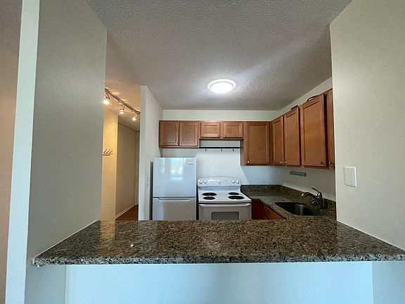 3rd image of 2728 N Hampden Ct APT 703
