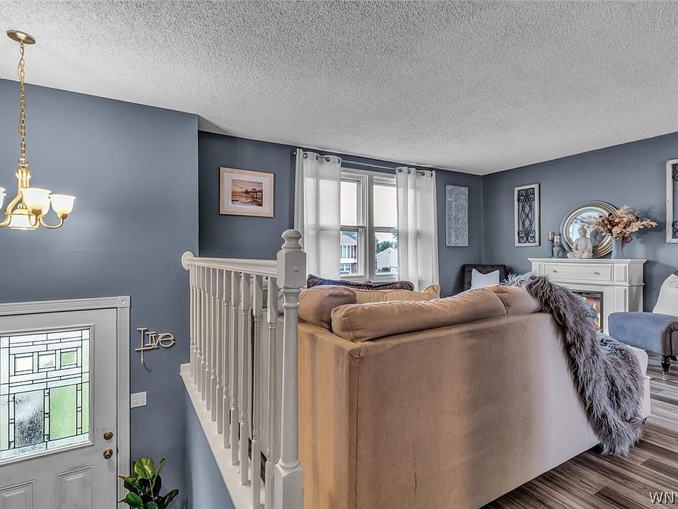 74 Roycroft Dr, West Seneca, NY 14224 Zillow