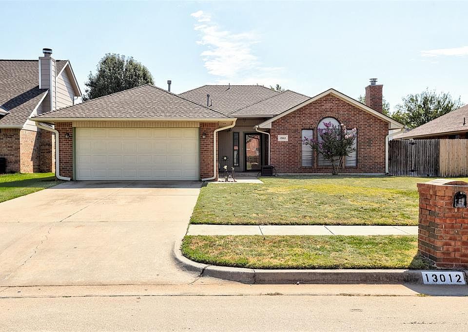 1st image of 13012 Cloverleaf Ln