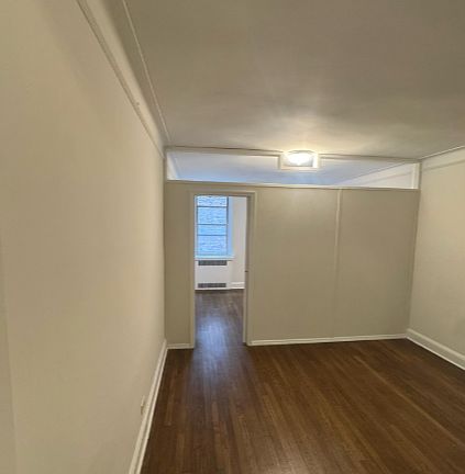 4th image of 34 W 65th St APT 3E