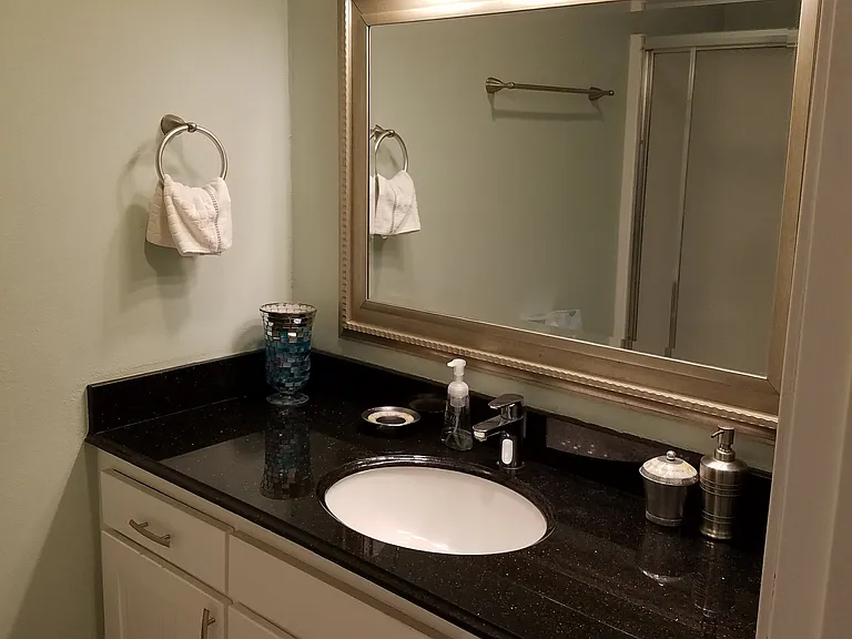 1600 Ardmore Ave #310 — Photo 8