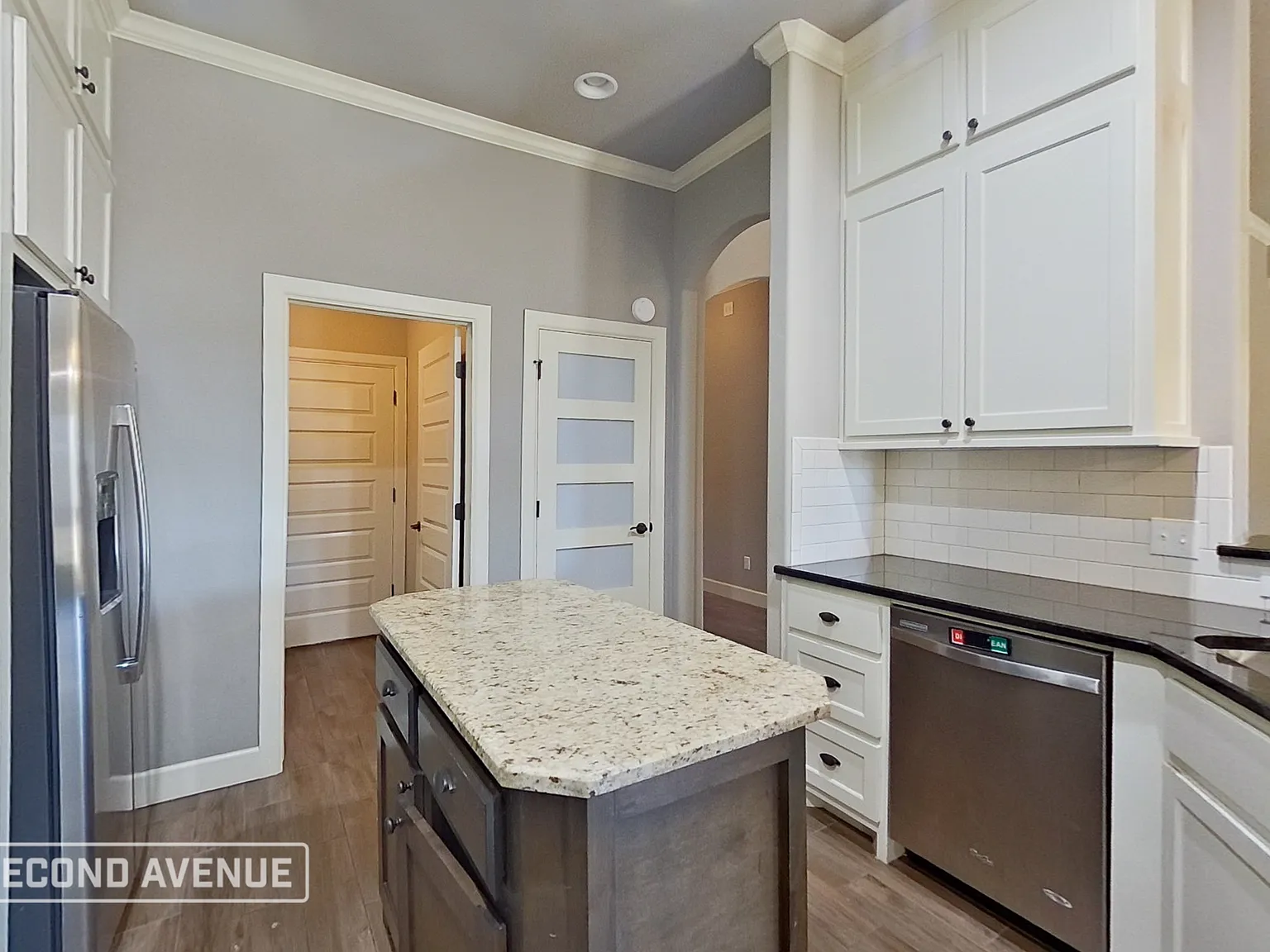 4 bed, 3.0 bath, 2050 sqft, $2,195 — Photo 4