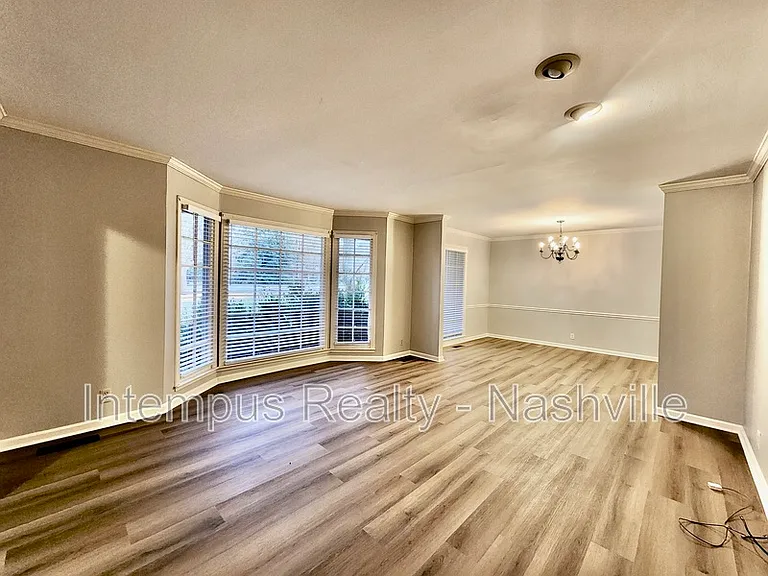 8124 Devens Dr — Photo 6