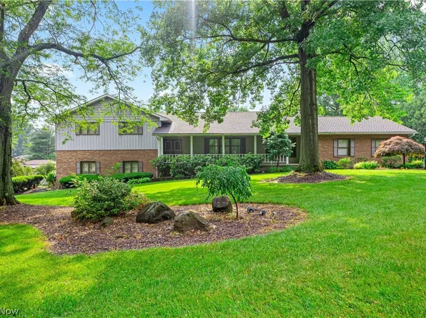 4160 Fairway Dr, Canfield, OH 44406