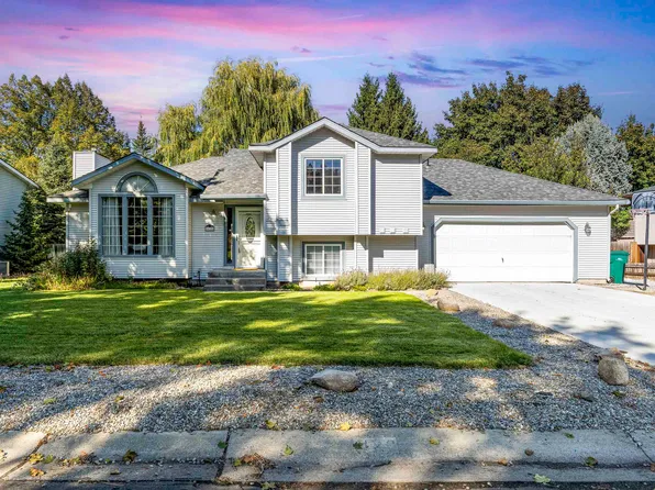 422 W Falcon Ave, Spokane, WA 99218