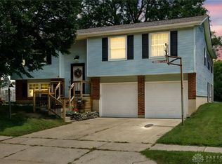 1817 El Camino Dr, Xenia, OH 45385