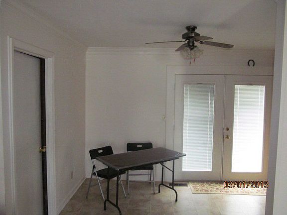 3rd image of 1832 Cottonwood Dr