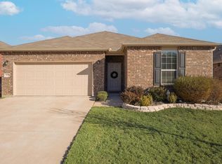 2421 Simmental Rd, Fort Worth, TX 76131