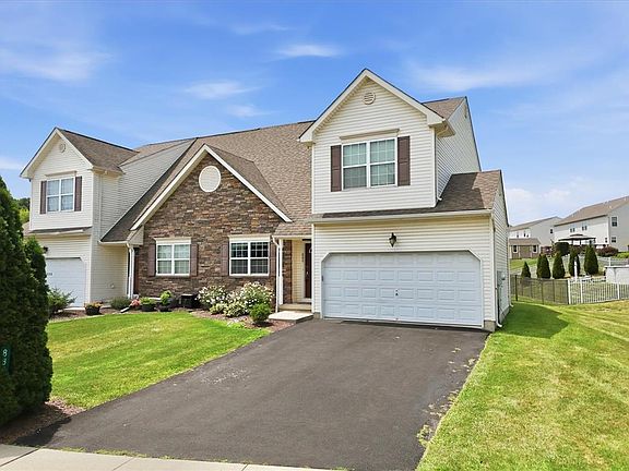 2nd image of 889 Graystone Cir