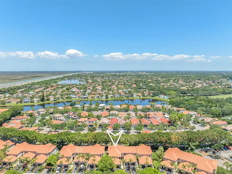 800 Sorrento Dr #2 — Photo 48
