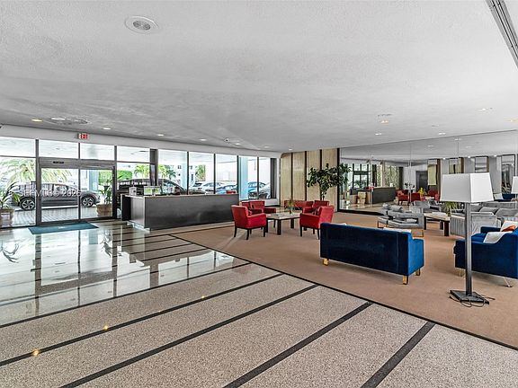 4th image of 5838 Collins Ave APT 6H