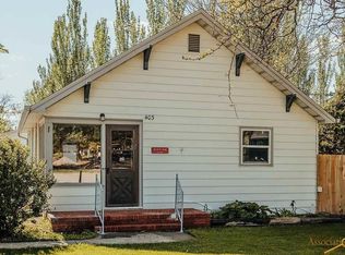 403 Glenn St., Wall, SD 57790