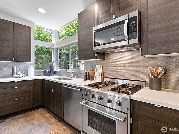 4th image of 310 21st Avenue #A