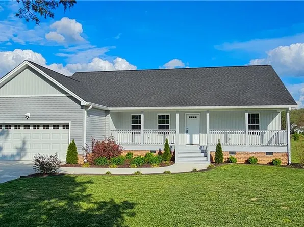 214 Harris St, Chatsworth, GA 30705