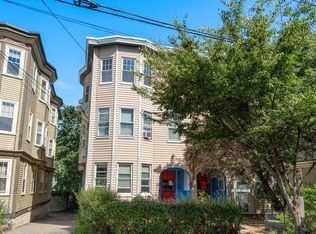 83 Francis St #5, Brookline, MA 02446