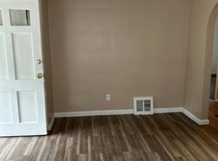 925 E Archwood Ave, Akron, OH 44306